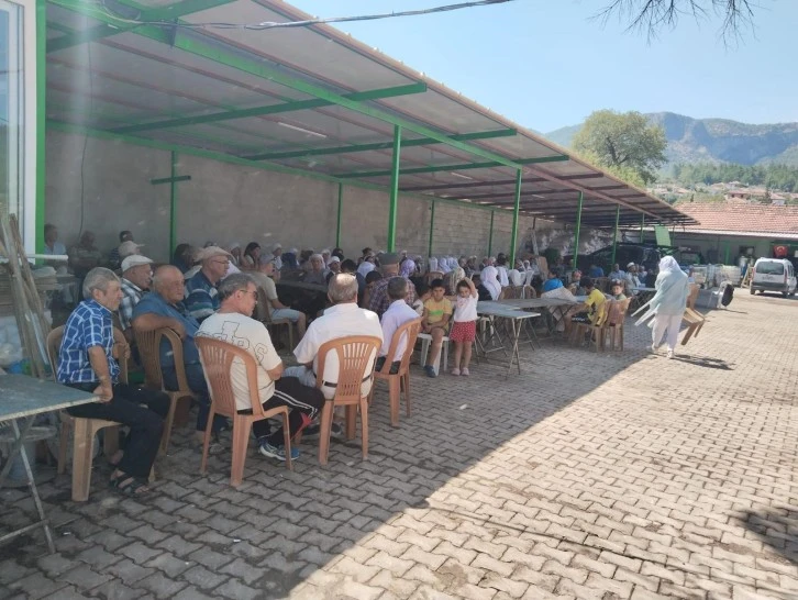 KURAKLIK NEDENİYLE YAĞMUR DUASINA ÇIKTI