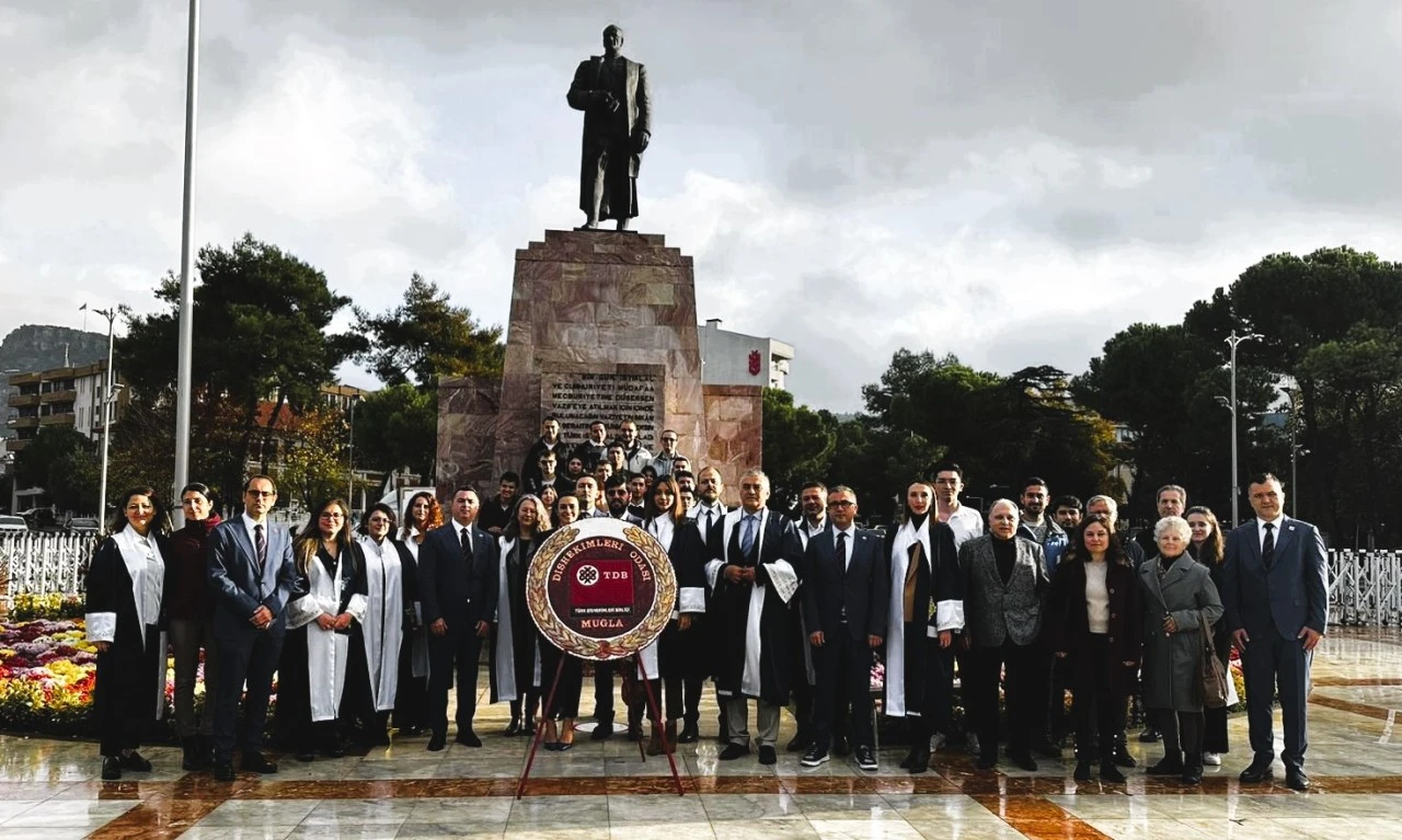 DİŞ HEKİMLİĞİ GÜNÜ'NDE "EĞİTİM VE ÖZLÜK HAKLARI" VURGUSU