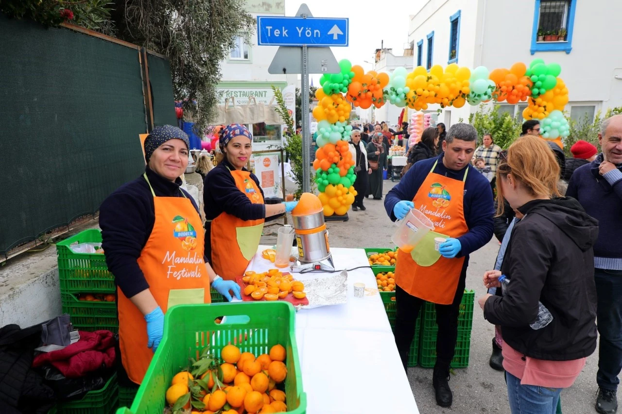 FARKINDALIK YARATAN FESTİVALE YOĞUN KATILIM