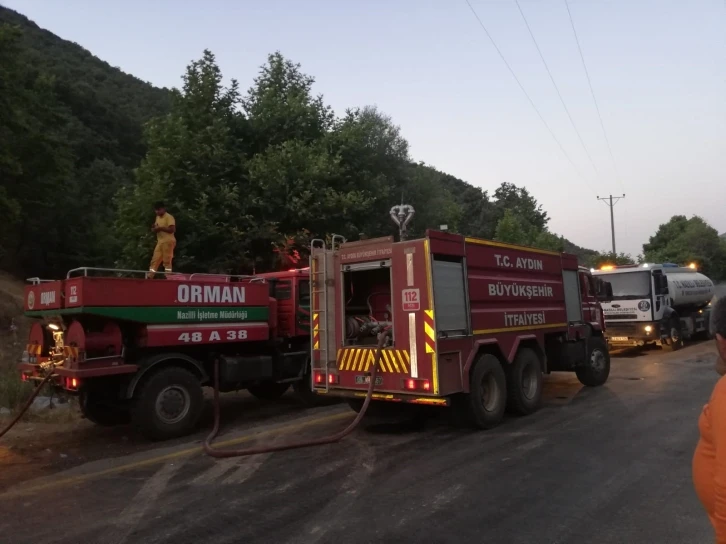 Nazilli Belediyesi Kahvederesi’ndeki yangına müdahale etti
