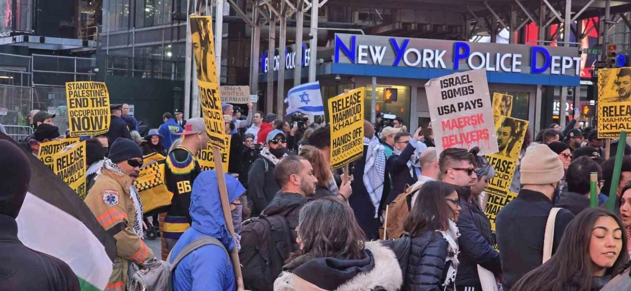 New York’ta binlerce Filistin destekçisi Times Meydanı’nda toplandı
