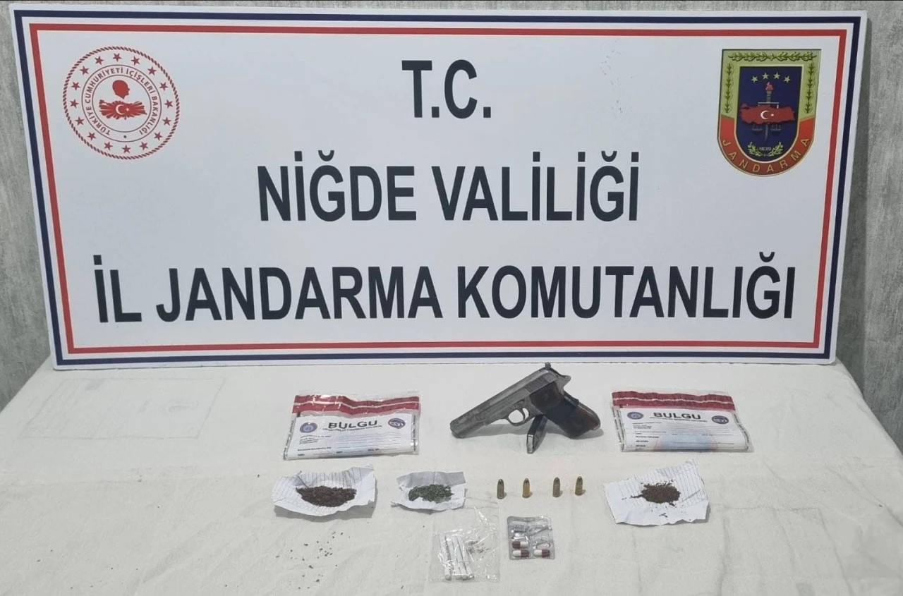 Niğde’de jandarma uyuşturucuya geçit vermiyor
