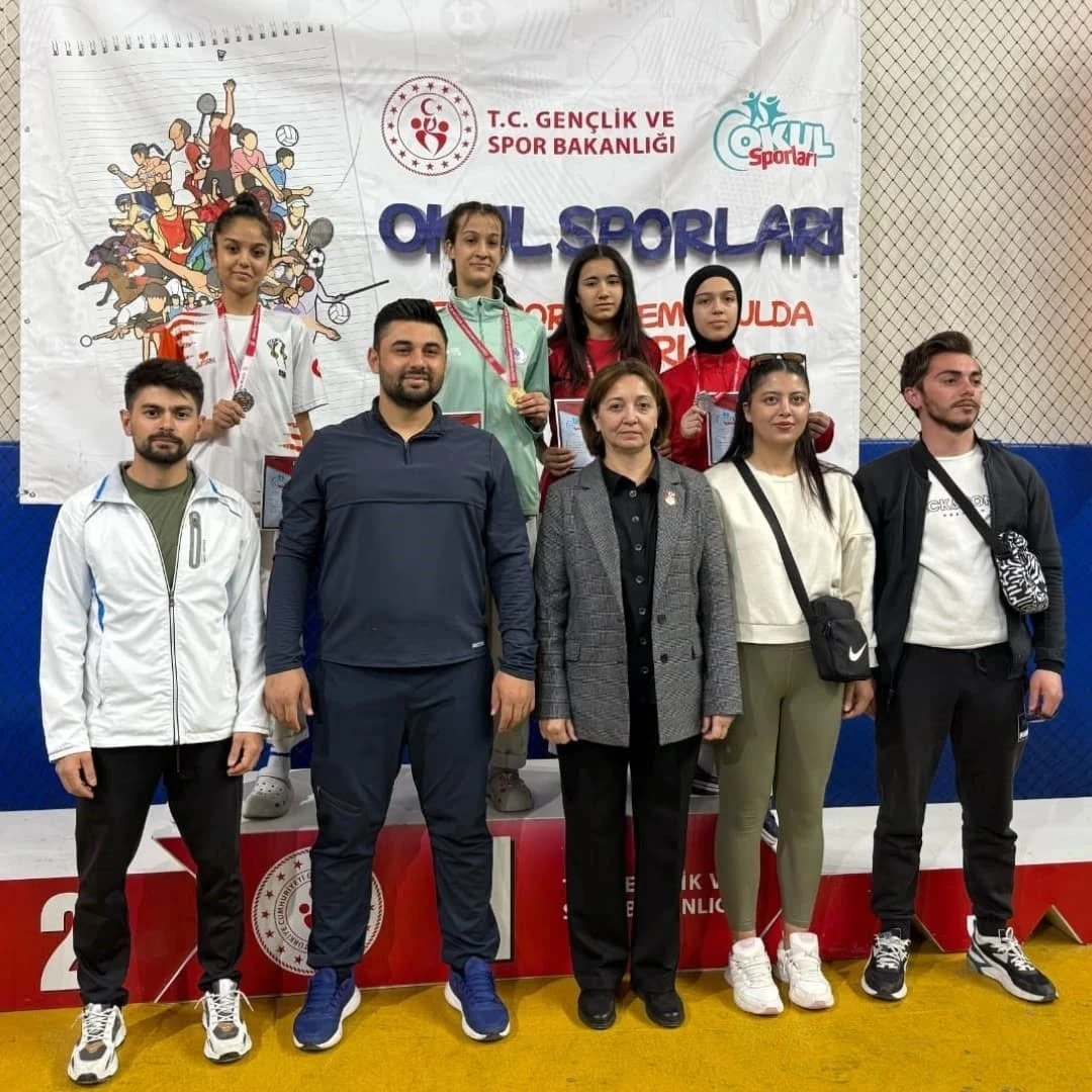 Niğdeli sporculardan büyük başarı
