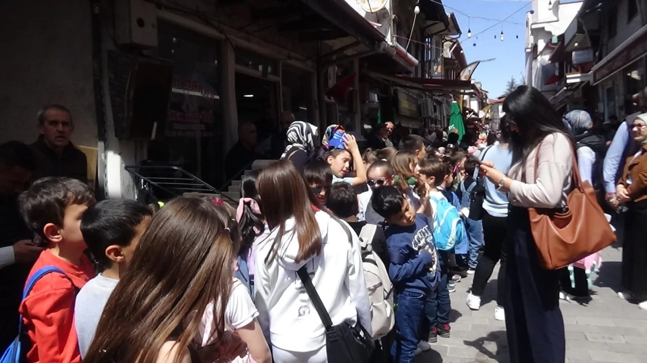 Öğrenciler ahilik geleneğini yaşayarak öğrendi

