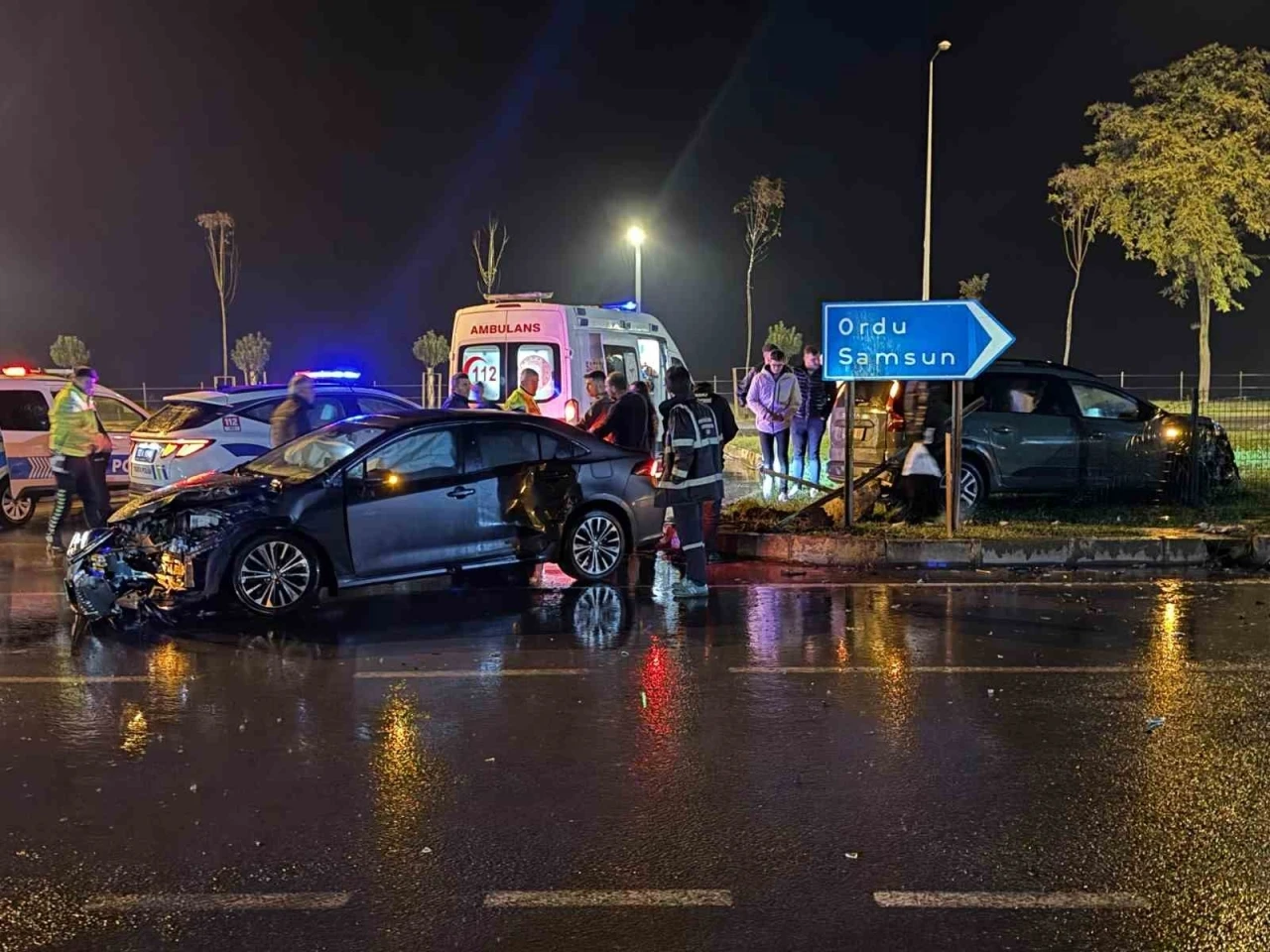 Ordu’da iki otomobil çarpıştı: 5 yaralı
