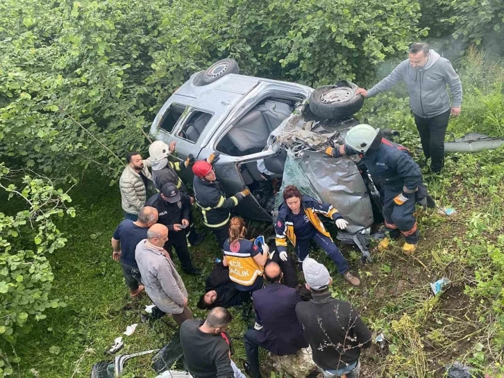 Ordu’da kontrolden çıkan araç bahçeye uçtu: 5 yaralı
