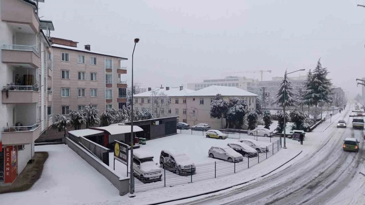 Ordu’da tüm okullarda eğitime kar engeli
