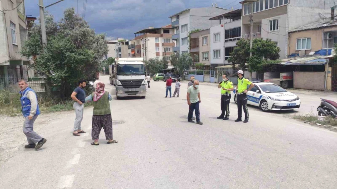 Orhangazi’de ağır taşıtlar tehlike saçıyor
