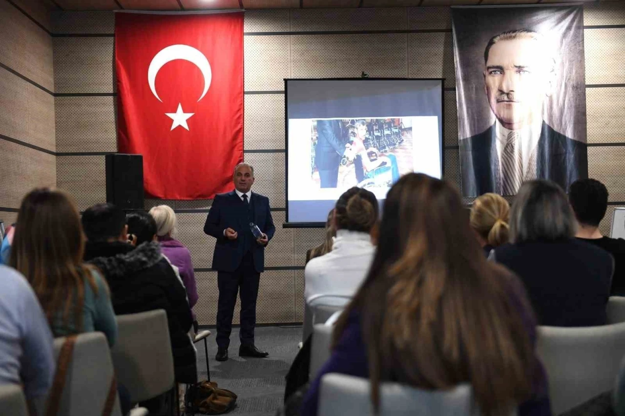 Osmangazi Belediyesi’nden engelli bireyler ve aileleri için seminer
