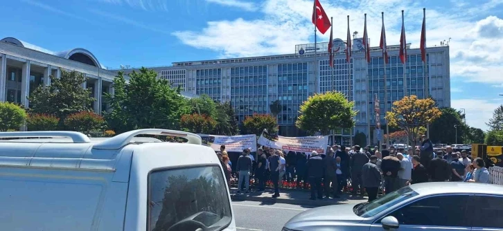 Özel halk otobüsü esnafından Saraçhane’de İBB’ye protesto
