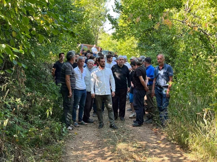 (Özel) Uludağ’ın eteğinde suyun kaynağında susuz kalan köylüler, eylem yaptı boruları kesti
