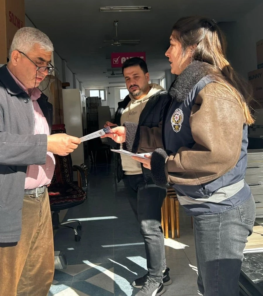 Polislerden vatandaşlara asayiş uyarısı
