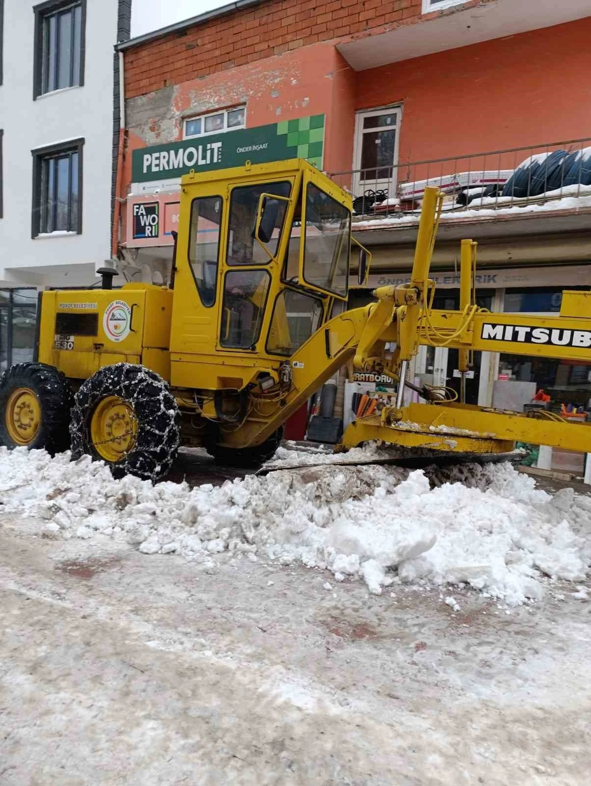 Posof ilçesinde karla mücadele çalışması başlatıldı
