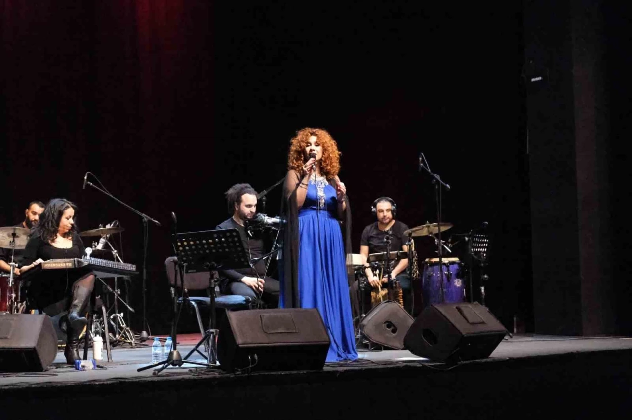 "Dünya sesleri Bursa’da" konserleri Lena Chamamyan ile başladı
