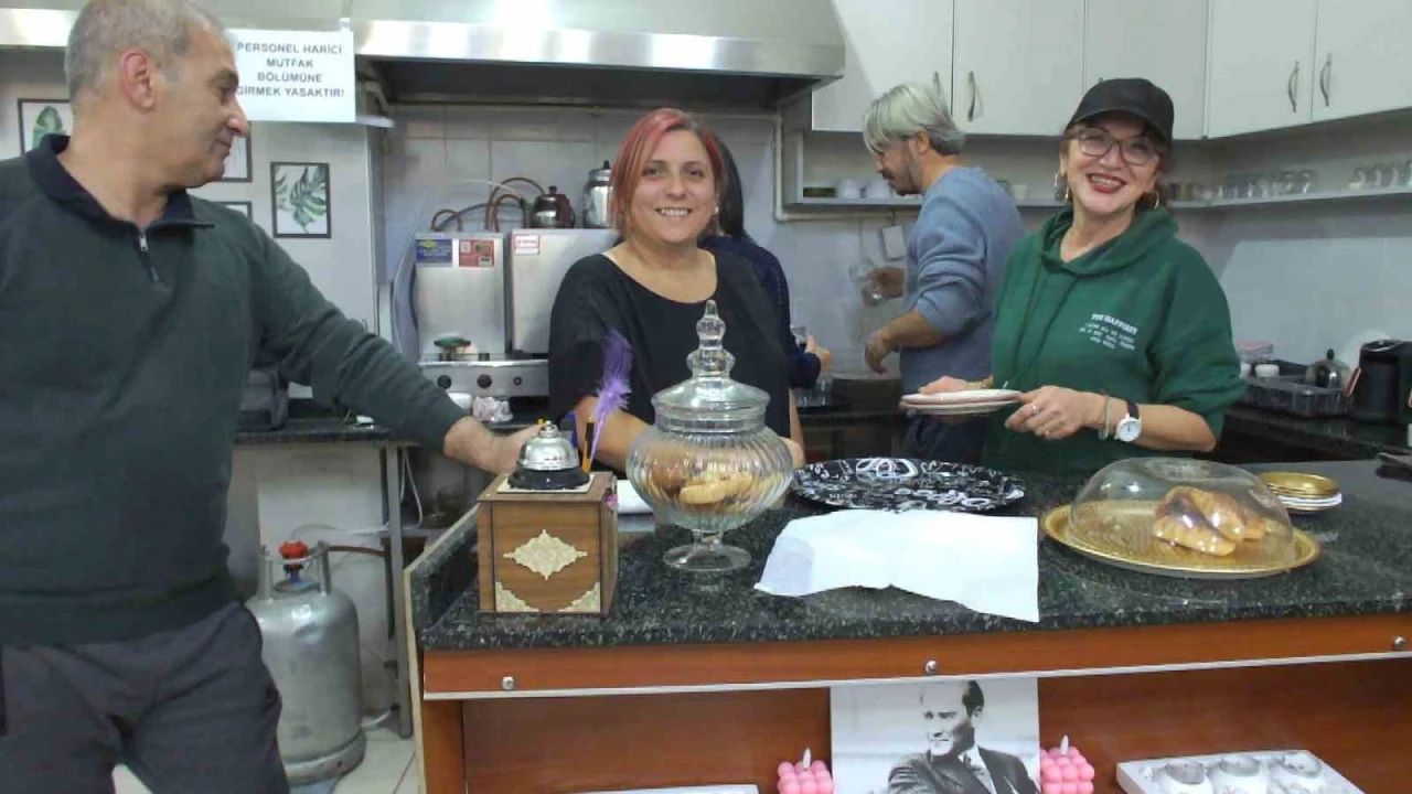 "Kadınlar Kahvehanesi" sosyal etkinlik merkezi haline geldi
