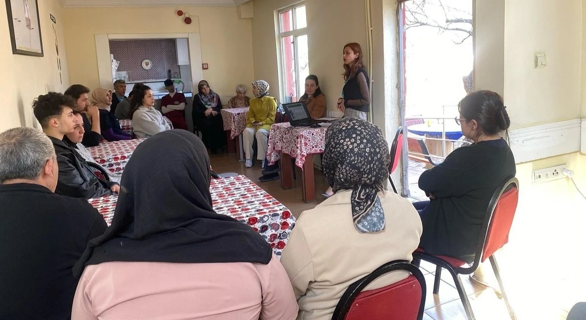 &quot;Stres yönetimi, öfke kontrolü ve etkili iletişim&quot; konularında eğitim verildi
