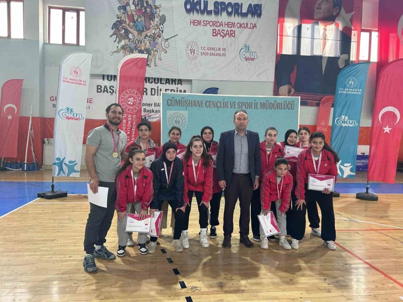 Rekabet Kurumu Kız Anadolu Lisesi Futsal Takımı yarı finalde
