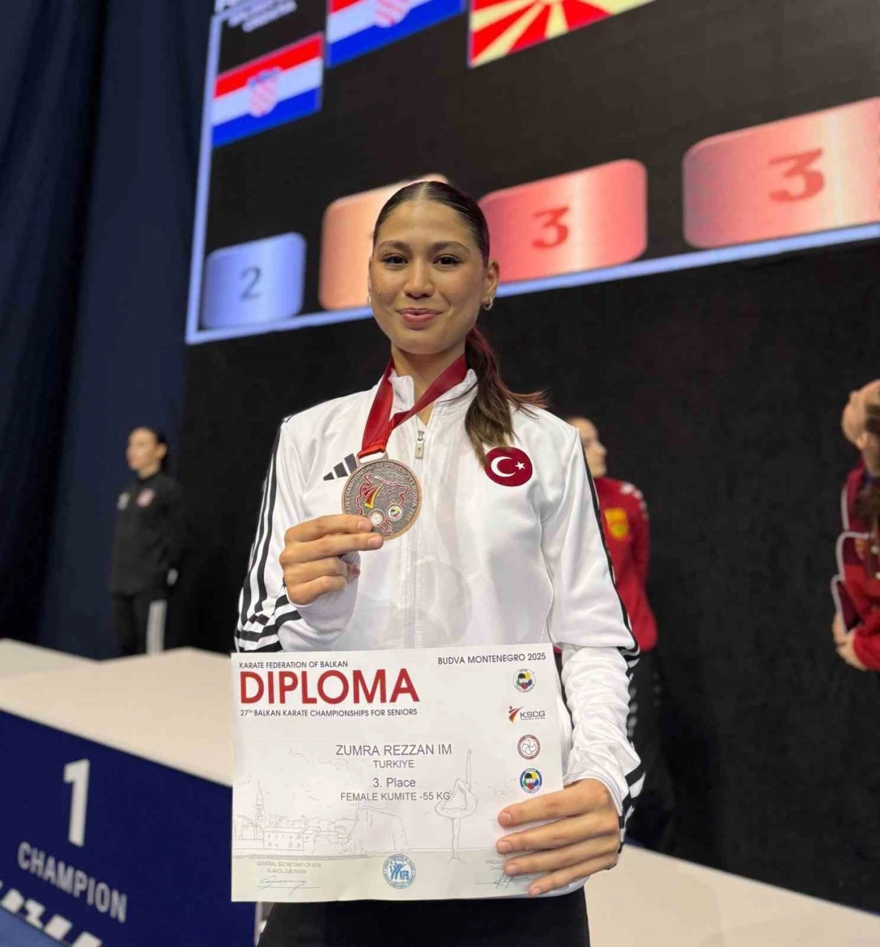 Sakaryalı karate sporcusu Karadağ’da podyuma çıktı
