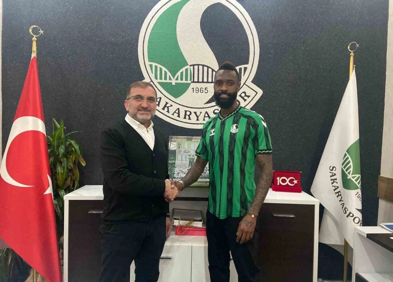 Sakaryaspor, Nicolas N’Koulou’yu kadrosuna kattı
