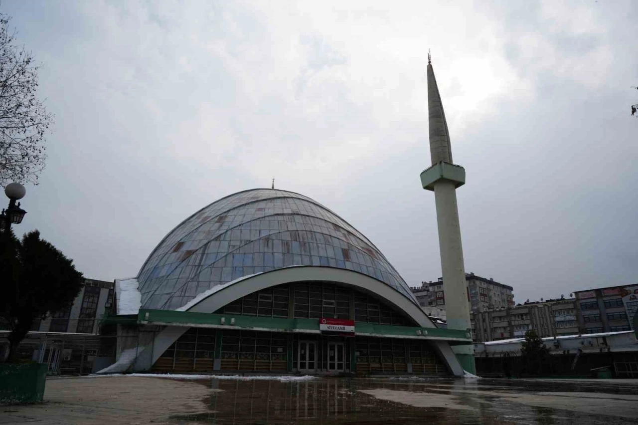 Samsun’da 25 camide hatimle teravih namazı kılınacak
