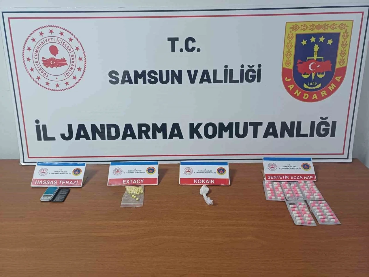 Samsun’da 3 uyuşturucu taciri yakalandı
