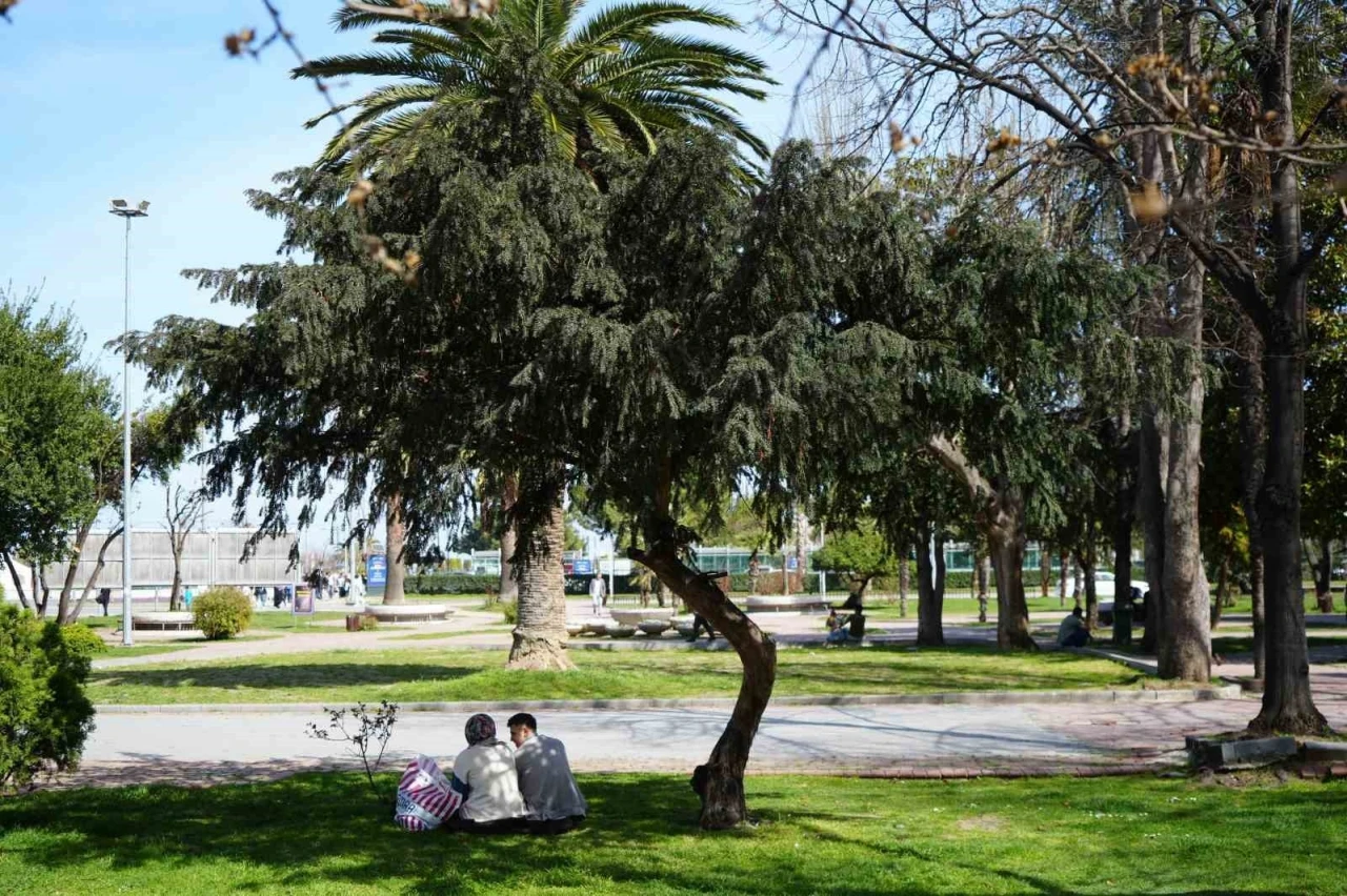 Samsun’da hava sıcaklığı mevsim normallerinin 25 derece üstüne çıktı, rekorun kıyısından dönüldü
