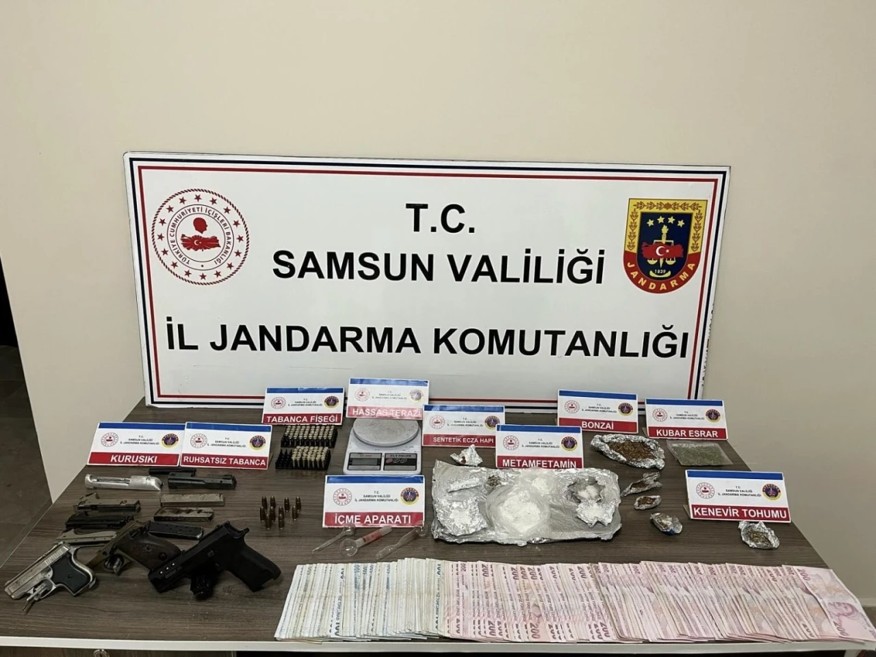 Samsun’da jandarmadan uyuşturucu operasyonu
