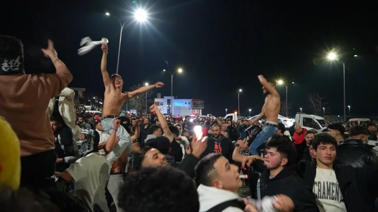 Samsun’da yüzlerce vatandaş yeni yılı coşkuyla kutladı
