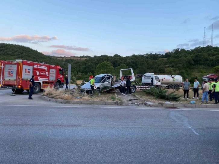 Samsun’daki kazada ağır yaralanan sürücü hayatını kaybetti
