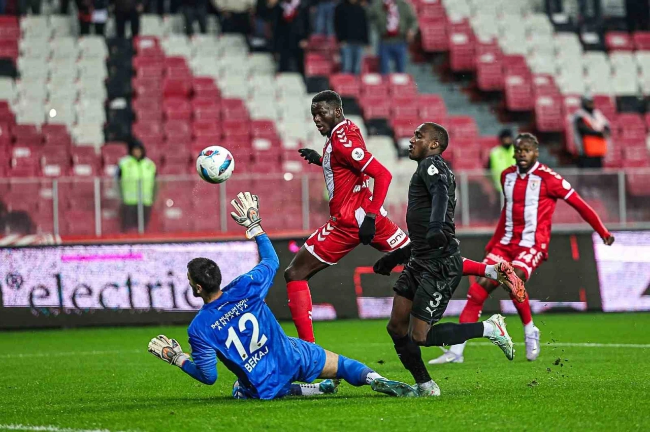 Samsunspor İç Sahada Yenilmezlik Serisini Sürdürüyor