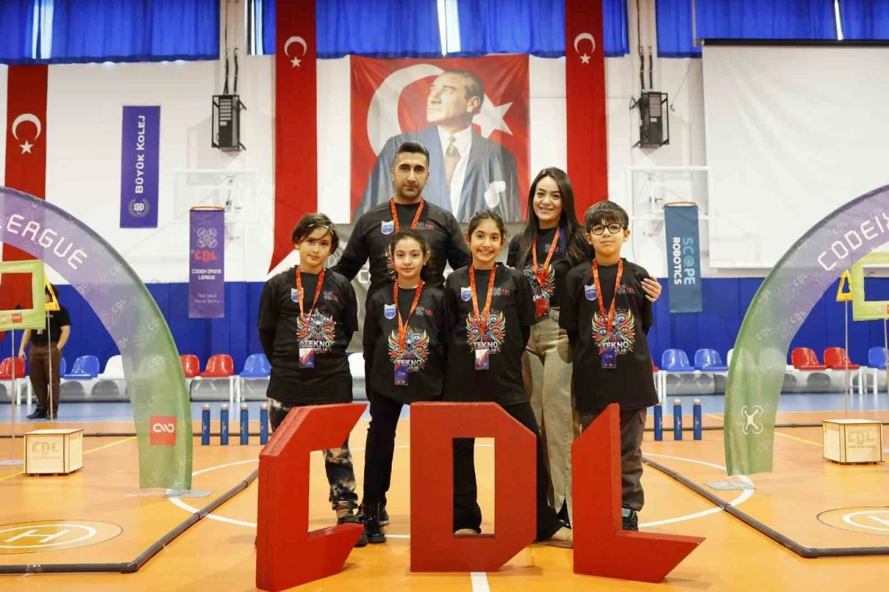 SANKO Okulları "Codeıx Drone League (CDL) Yarışması"nda Türkiye ikincisi oldu
