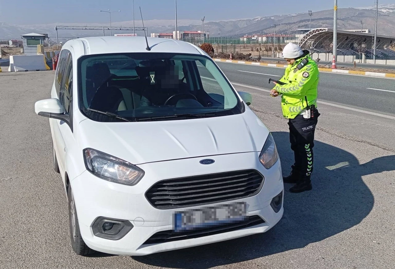 Şehirlerarası yollarda emniyet kemeri denetimi gerçekleştirildi
