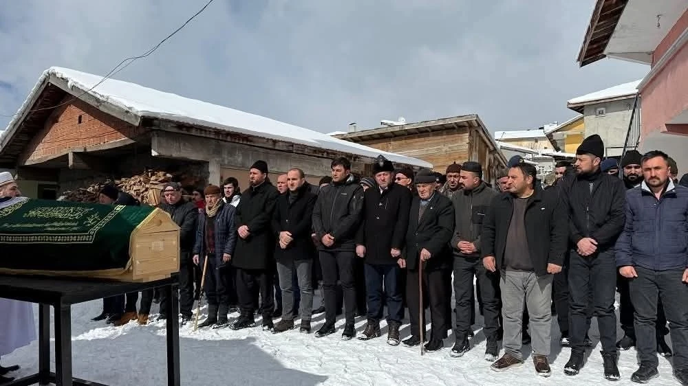 Şehit annesi son yolculuğuna uğurlandı
