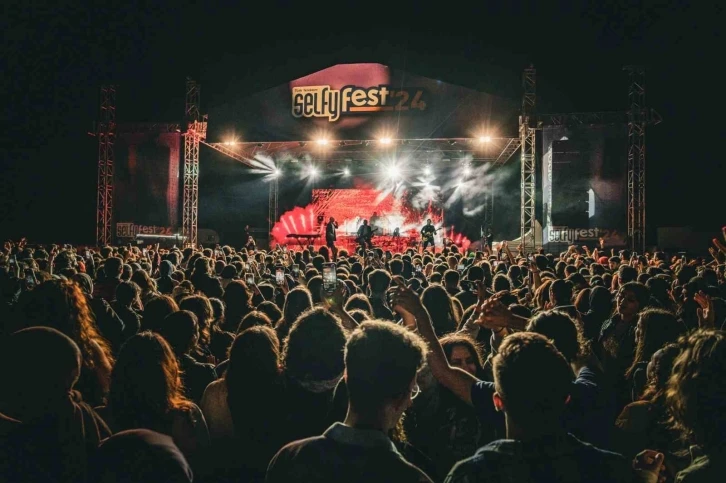 Selfy Fest’24 yüz binlerce öğrencinin katılımıyla gerçekleştirildi
