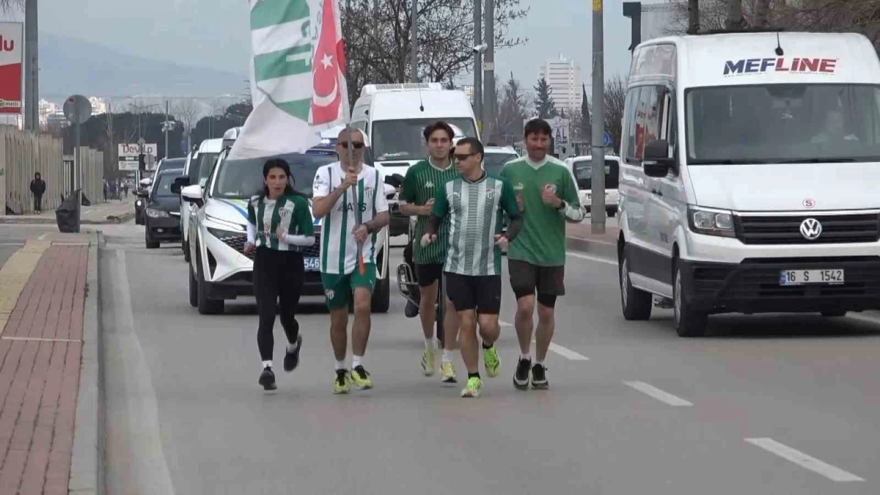 Sevgililer Günü’nde Bursaspor’a koştular
