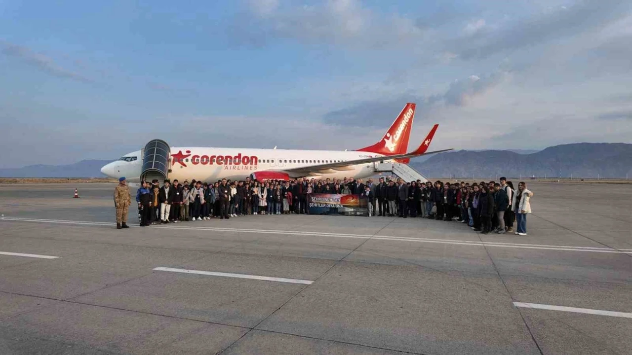 Şırnaklı öğrenciler &quot;Şehri Nuh’tan Şehitler Diyarına&quot; yolculuğunda
