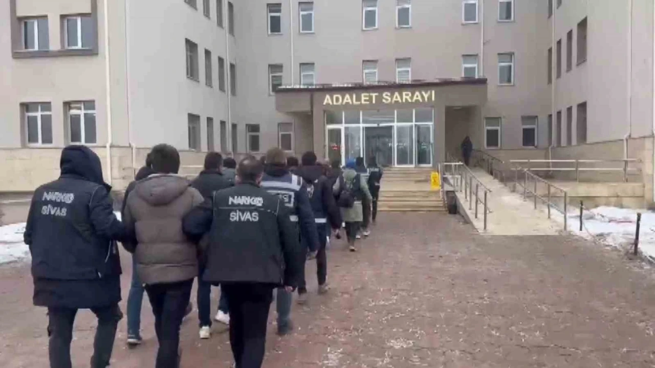 Sivas ve Kayseri’de narkotik operasyonu: 9 şüpheli tutuklandı
