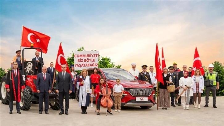 Soma Kaymakamı Fatih Akkaya’dan Vali Ünlü’ye anlamlı hediye
