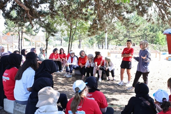 Sultangazi Belediyesi’nden Kadınlara Özel Sakarya Pamukova Gençlik Kampı
