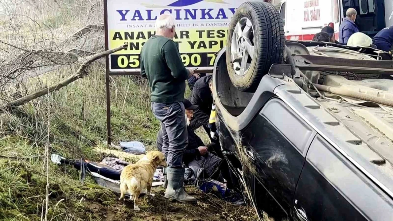 Takla atan otomobilin sürücüsü yaralandı
