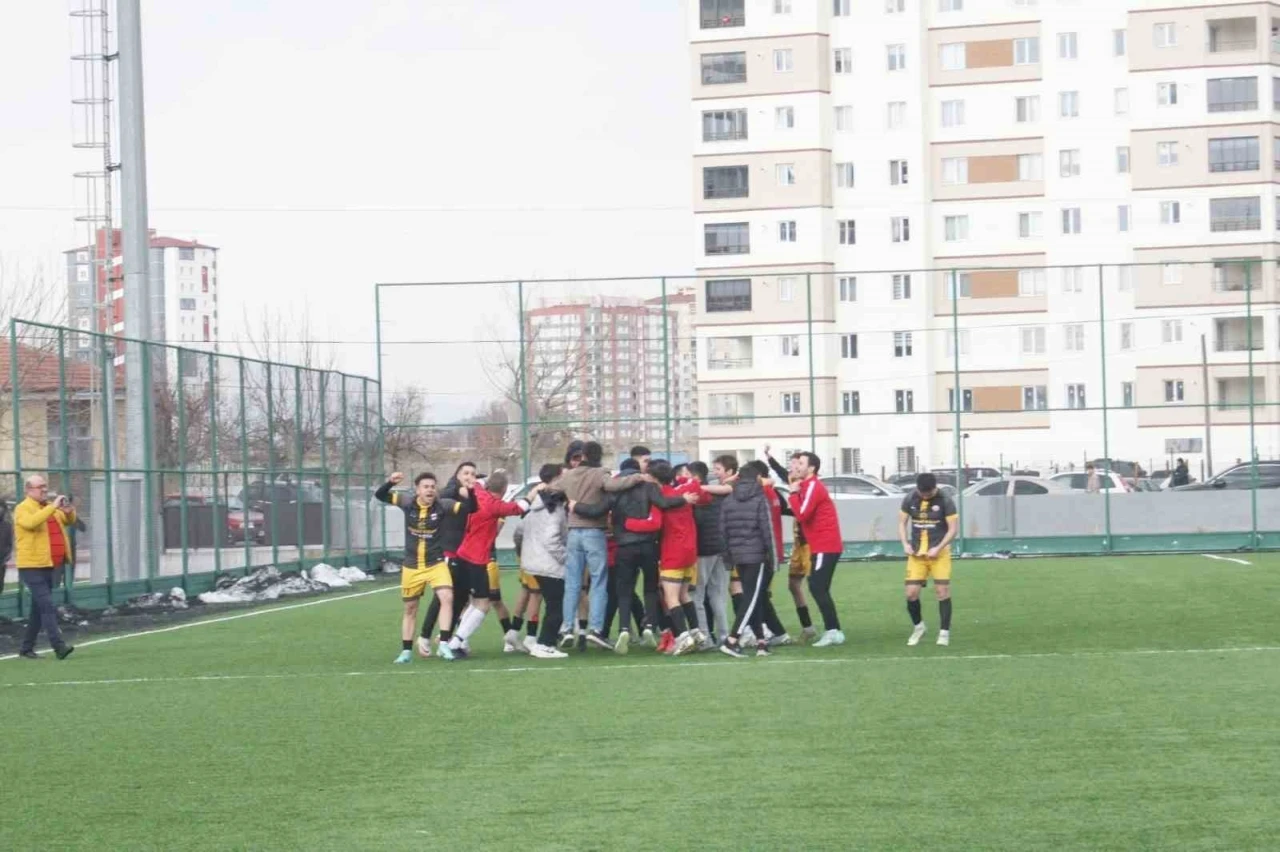 Talas Anayurtspor Play-Off şampiyonu
