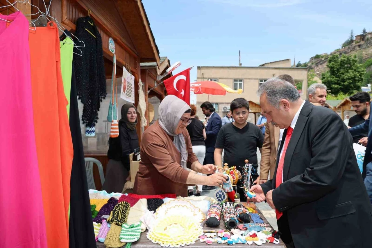 Talas’ta bu Pazar Ramazan’ın ilk Maharetli Eller’i
