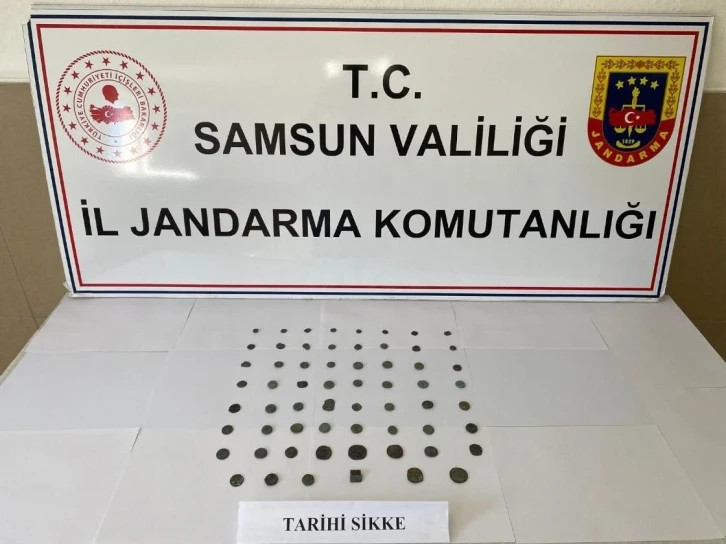 Tarihi eser kaçakçısı jandarma ekiplerince yakalandı
