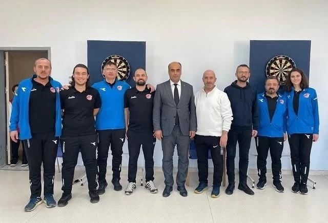 Tavşanlı’da Okul Sporları Dart Turnuvası heyecanı
