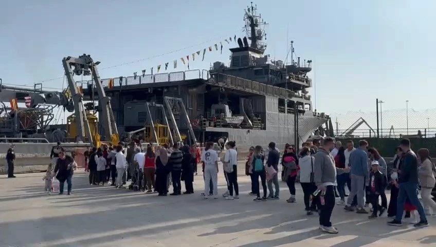 TCG Alemdar Kurtarma Gemisi Tekirdağ’da ziyarete açıldı
