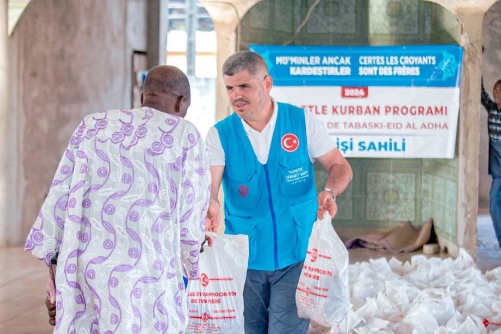 TDV’den Fildişi Sahili’nde 300 bin muhtaç aileye yardım
