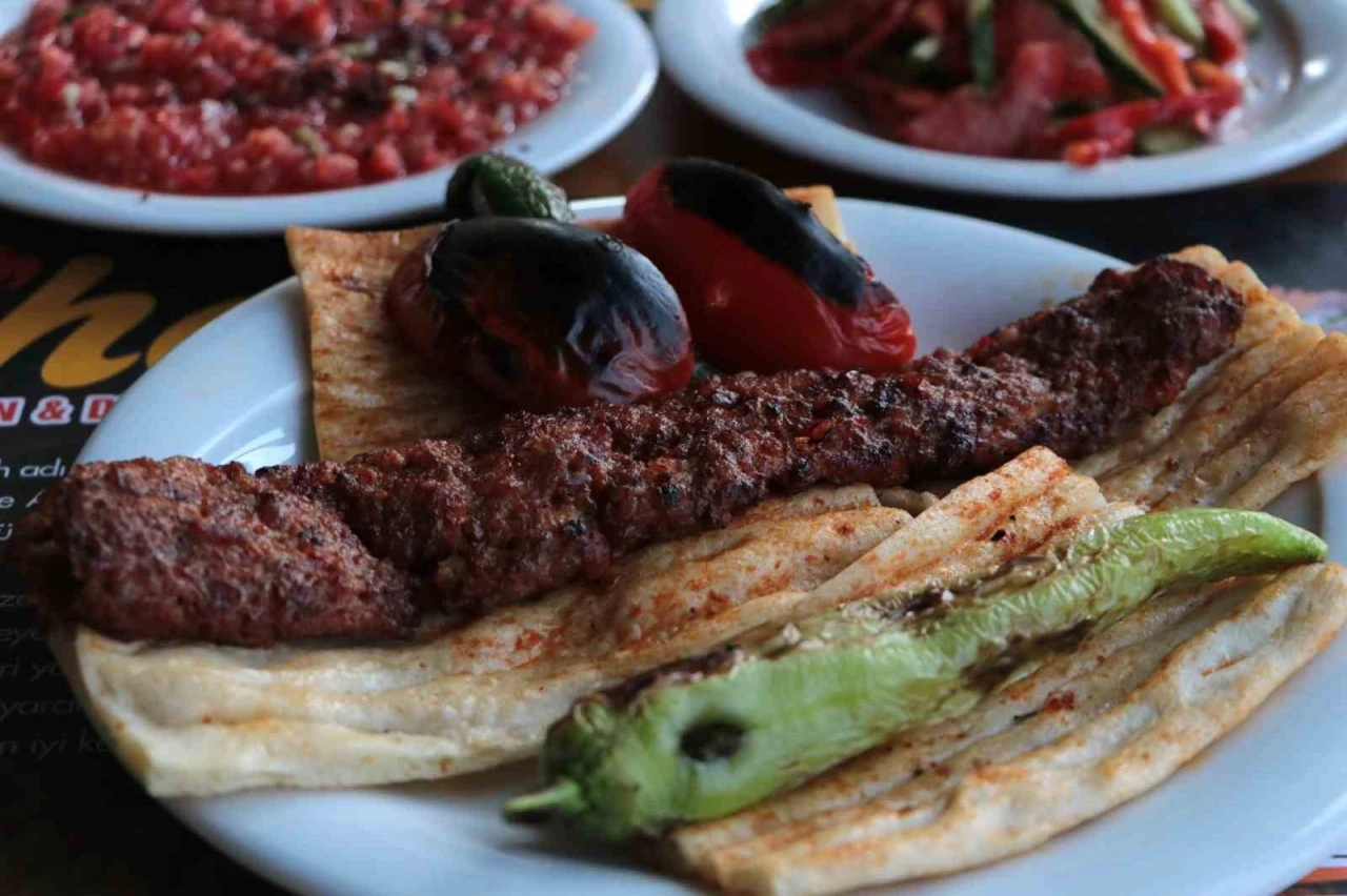 ‘Tescilli Adana Kebabı Ustalık Eğitimi’ başvuruları başladı
