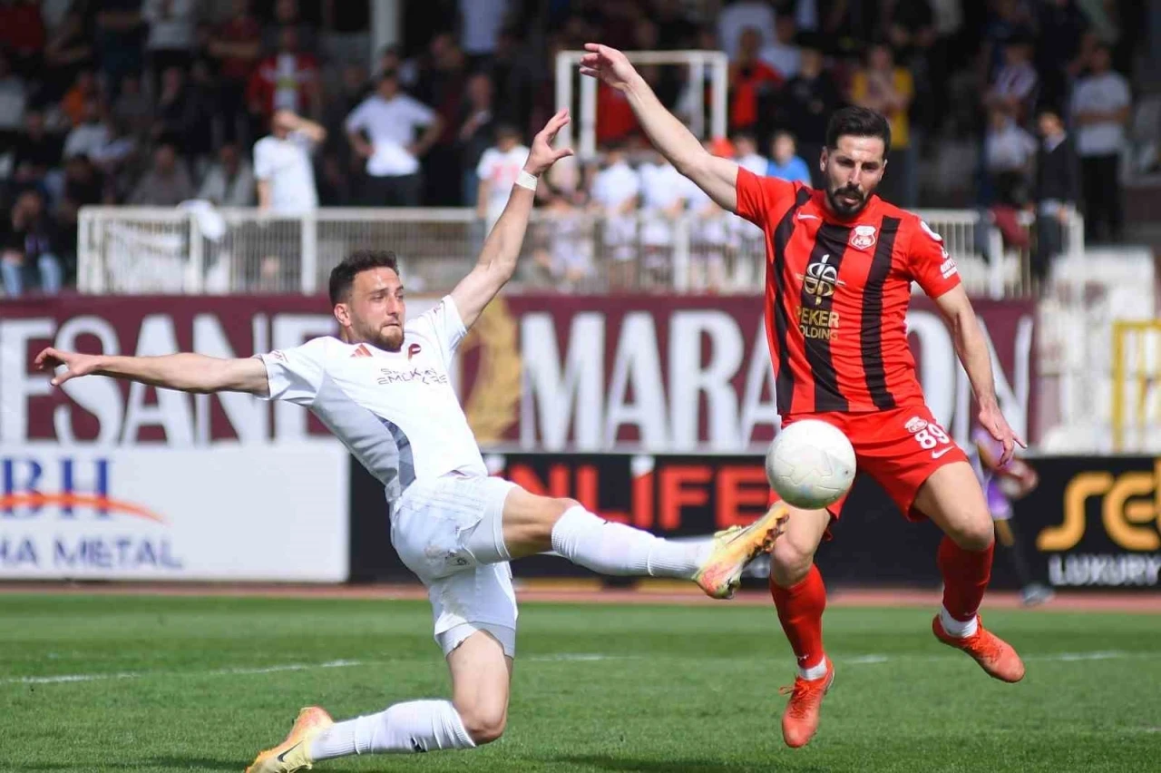 TFF 2. Lig: İnegölspor: 1 - GMG Kastamonuspor: 1
