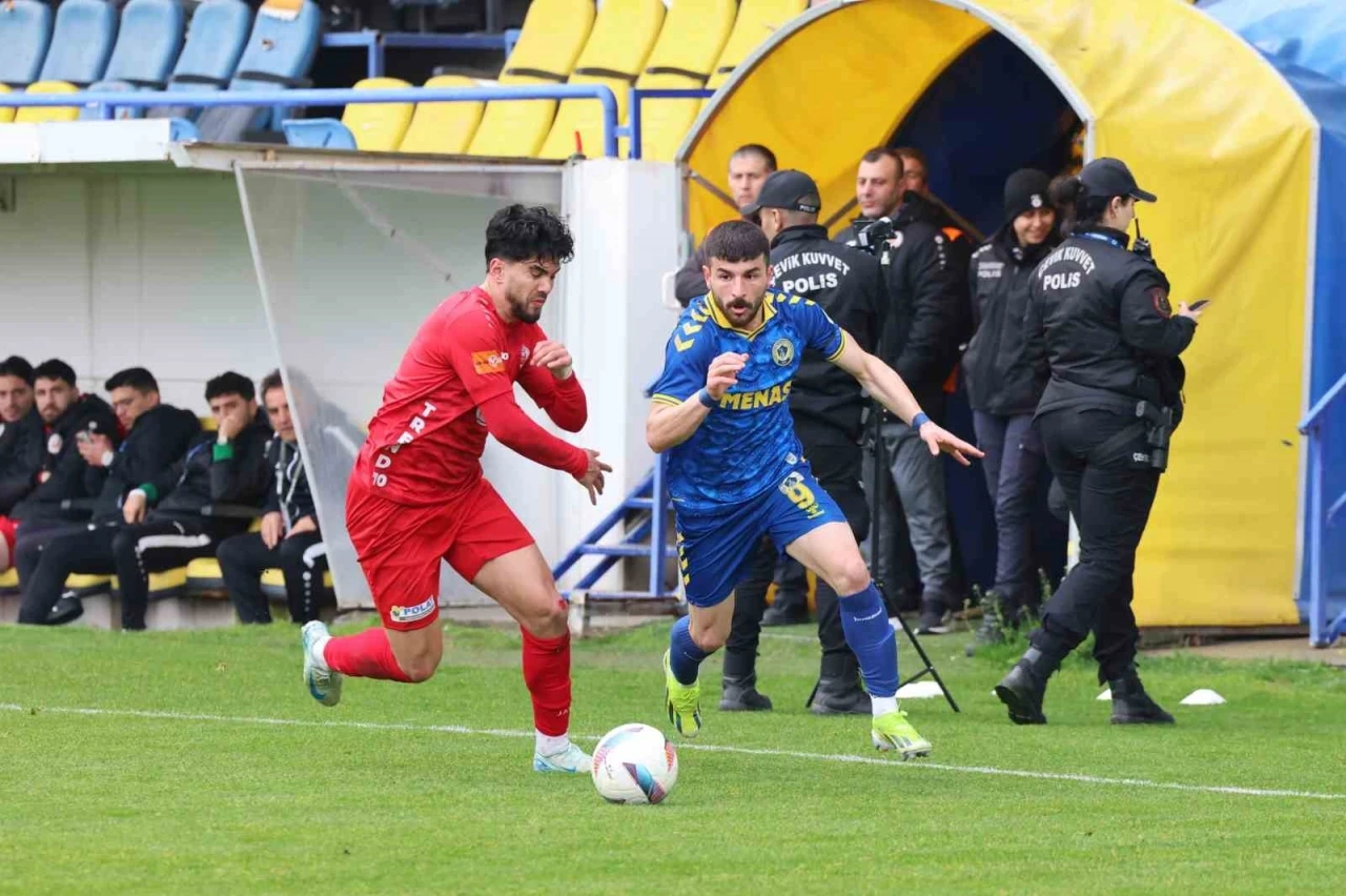 TFF 2. Lig: Menemen FK: 2 - Karaman FK: 1
