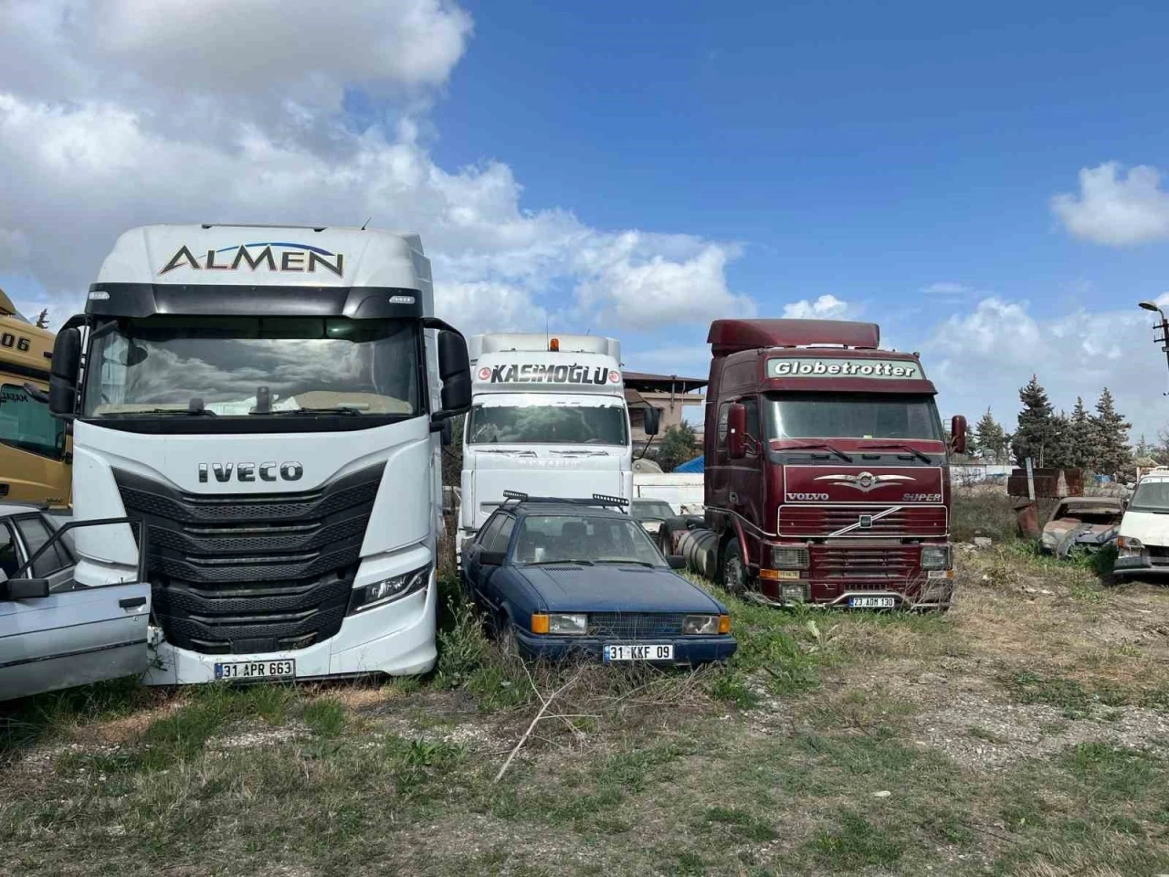 Tırların şasi ve motor numarasını değiştirerek vurgun yapan şahıslar yakayı ele verdi
